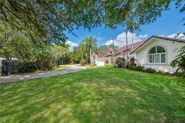 $8,600 | 8001 Southwest 160th Street, Palmetto Bay, FL 33157
