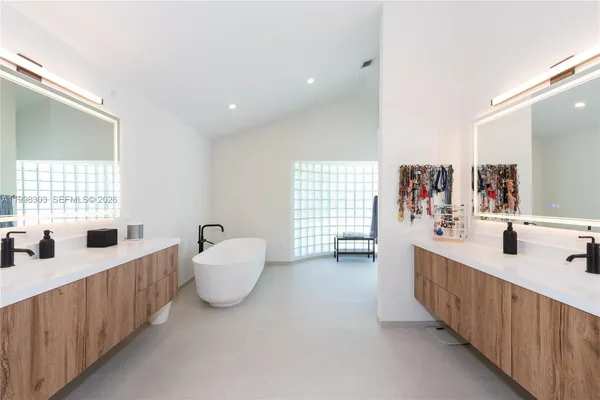 $8,600 | 8001 Southwest 160th Street, Palmetto Bay, FL 33157