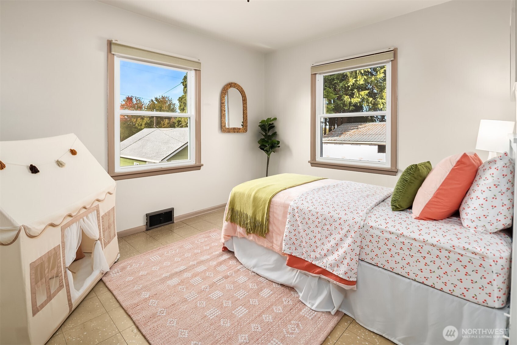 1924 State Street Everett, WA 98201 - Photo 19 of 31