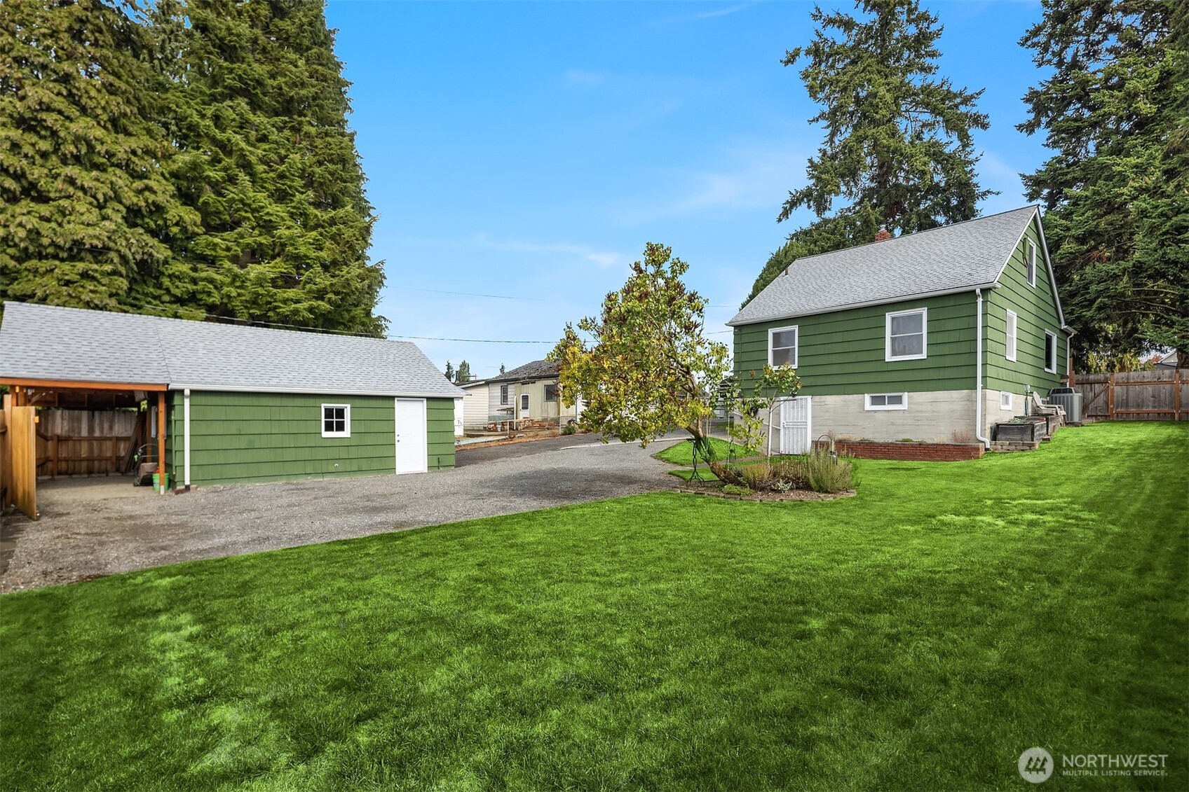 1924 State Street Everett, WA 98201 - Photo 4 of 31