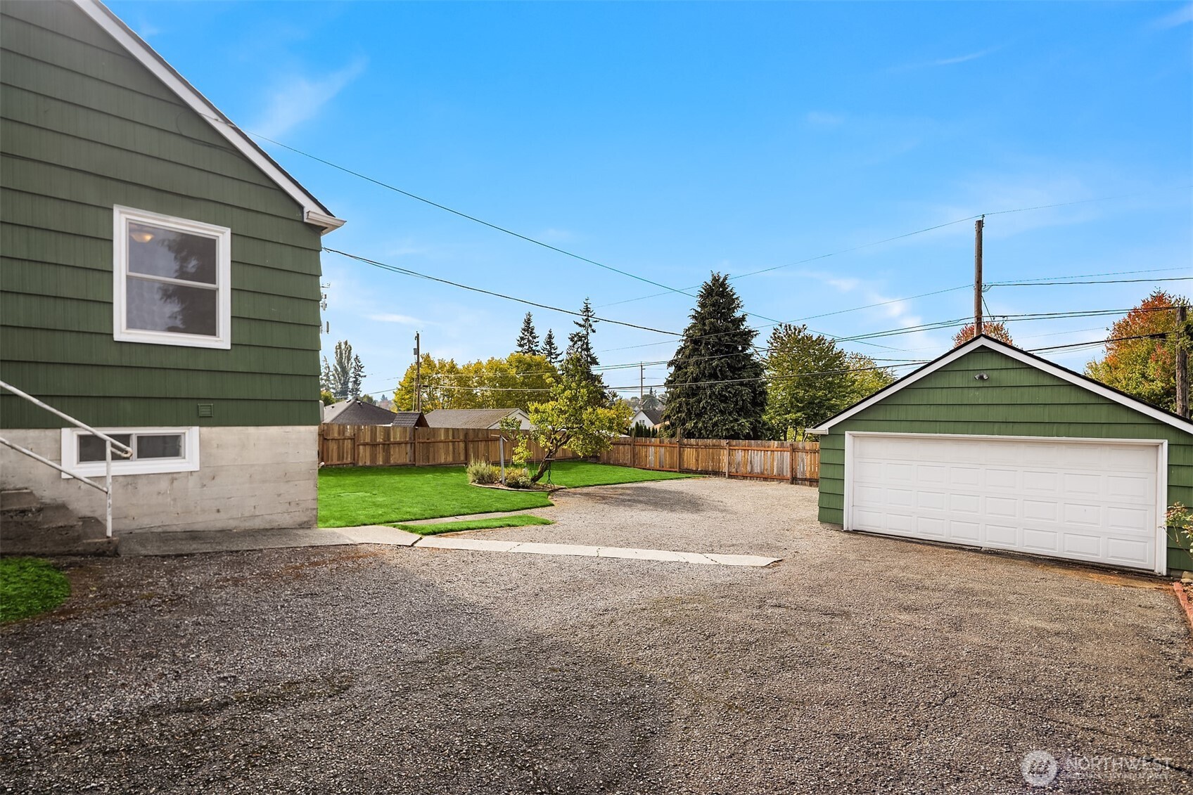 1924 State Street Everett, WA 98201 - Photo 7 of 31