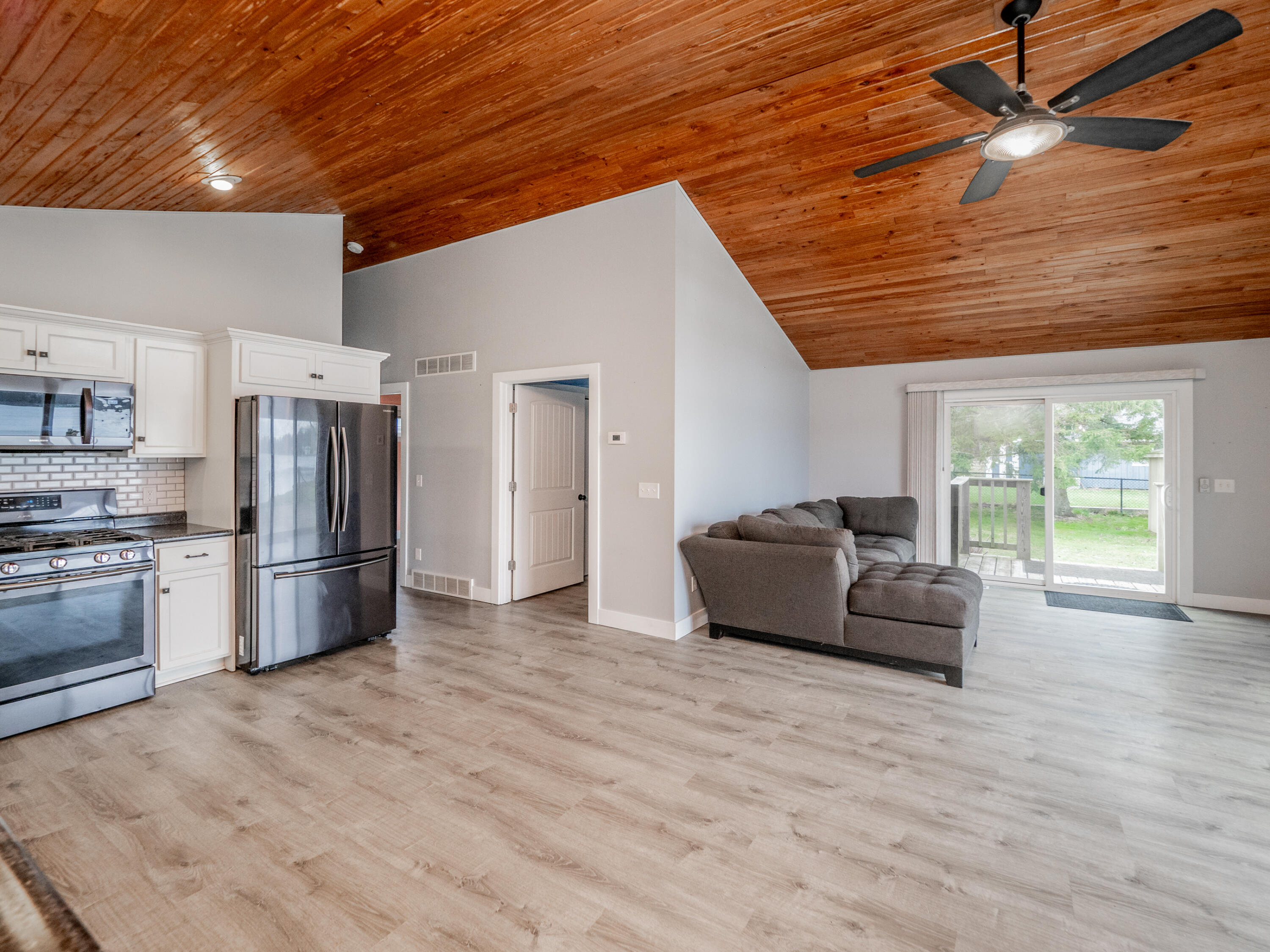 3053 East Baseline Road Gobles, MI 49055 - Photo 6 of 44 3053 Baseline Rd-106