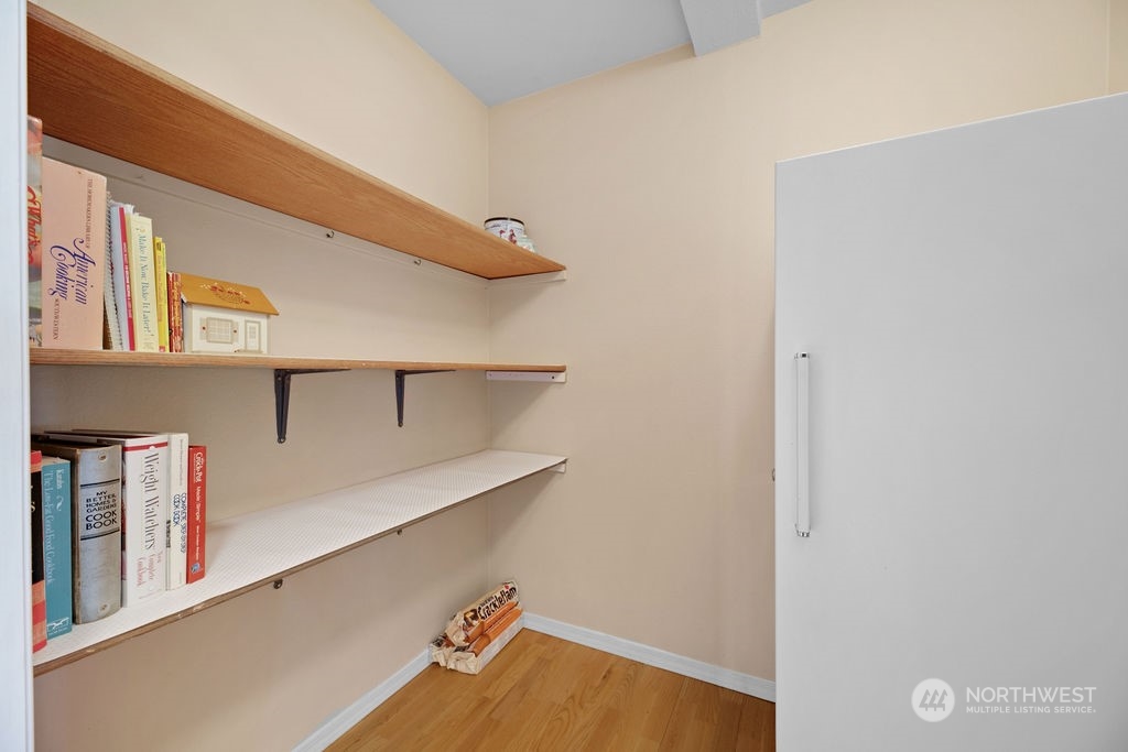 555 Walnut Street, Unit 6 Edmonds, WA 98020 - Photo 11 of 28 Gallery Image 11
