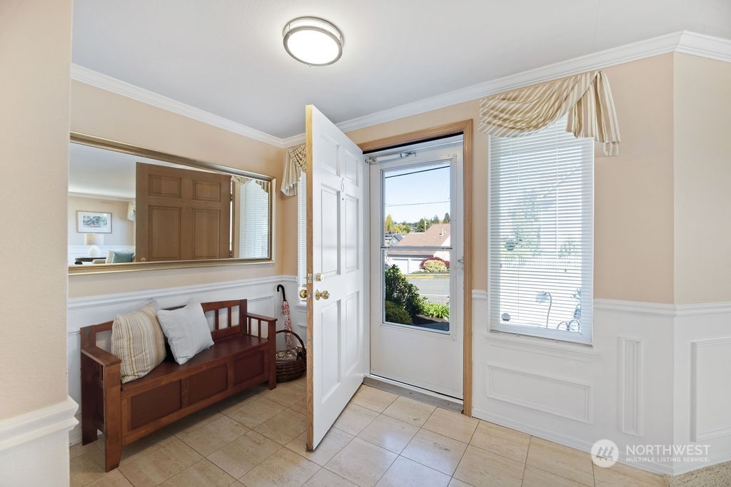 555 Walnut Street, Unit 6 Edmonds, WA 98020 - Photo 5 of 28 Gallery Image 5