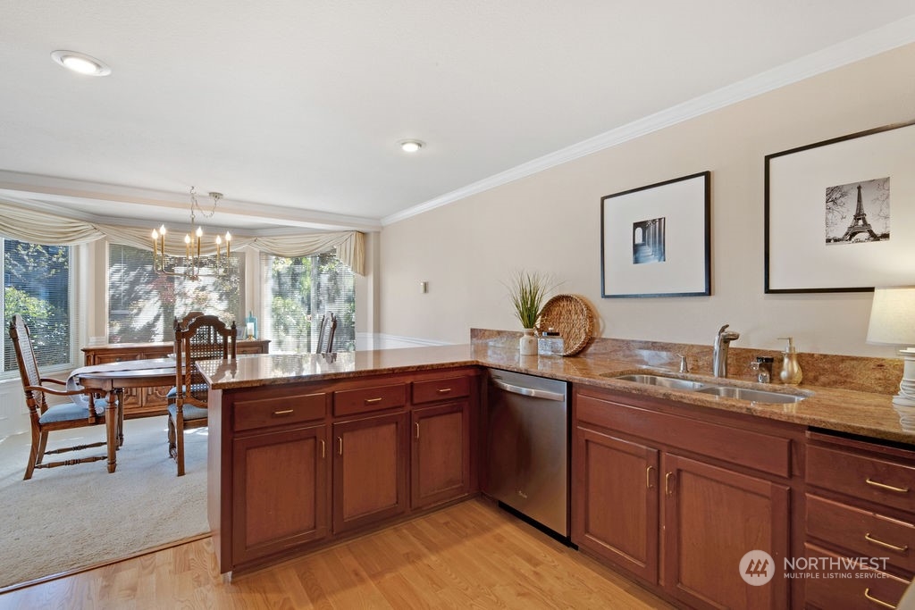 555 Walnut Street, Unit 6 Edmonds, WA 98020 - Photo 7 of 28 Gallery Image 7
