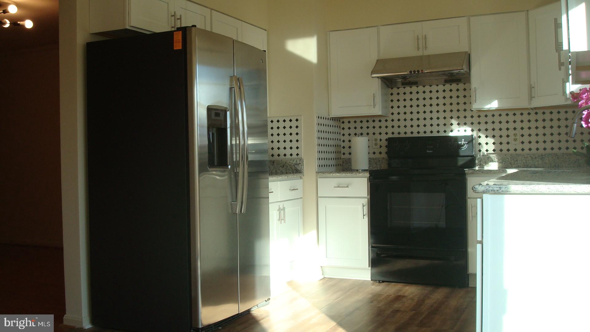 5541 Ridgeton Hill Court Fairfax, VA 22032 - Photo 8 of 49