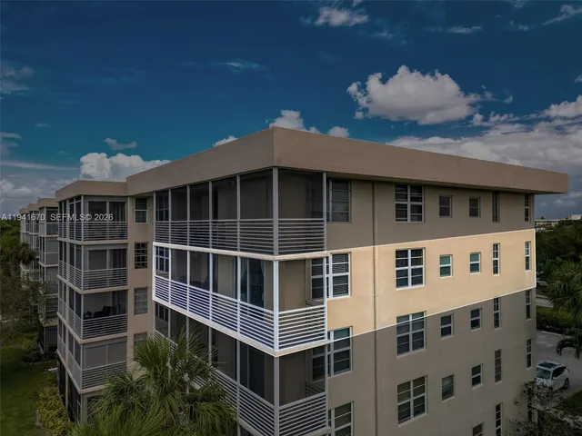 $389,999 | 4030 West Palm Aire Drive, Unit 408, Pompano Beach, FL 33069