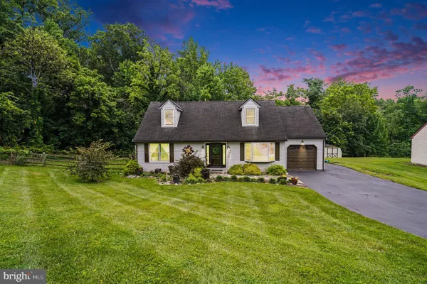 $450,000 | 820 Kiamensi Road, Wilmington, DE 19804