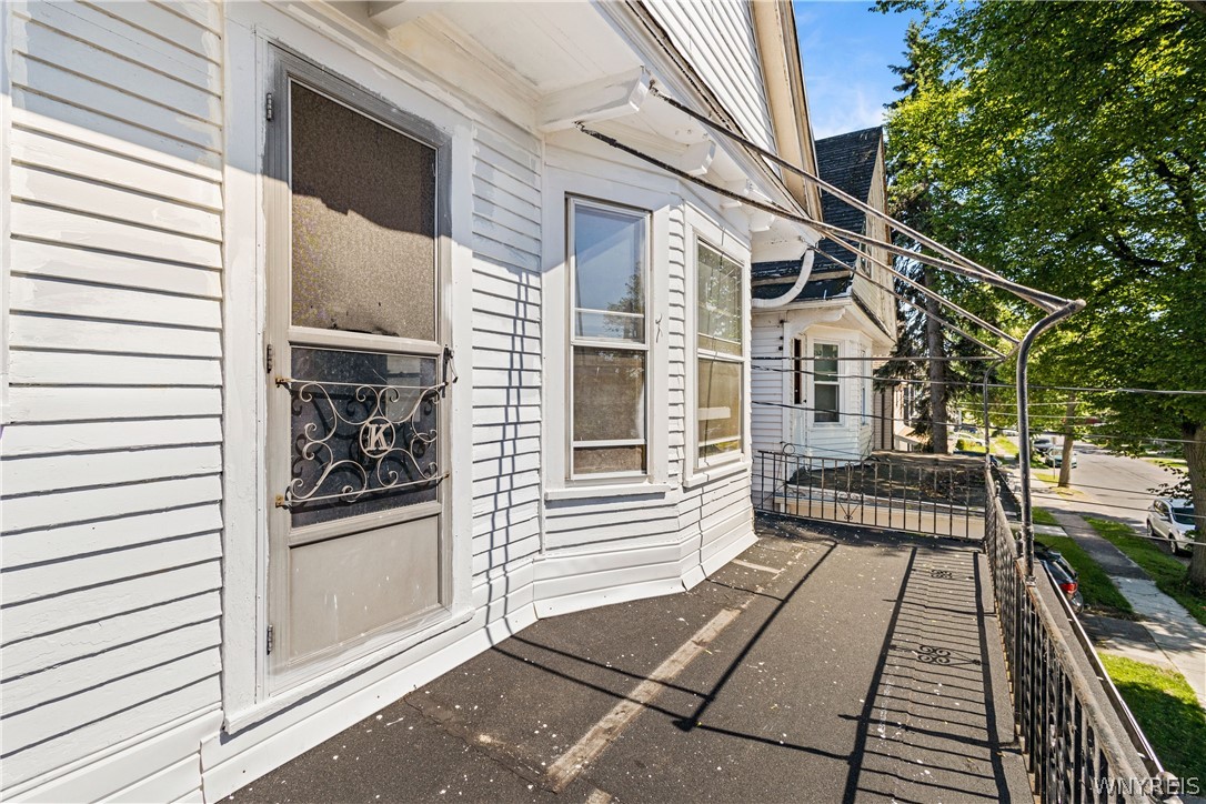213 Keystone Street Buffalo, NY 14211 - Photo 8 of 23