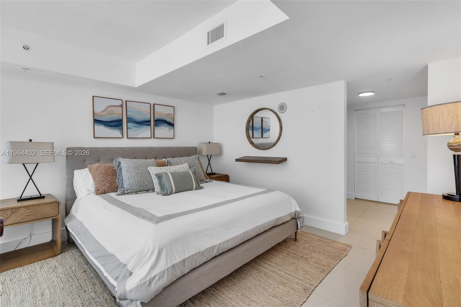 41 Southeast 5th Street, Unit 1112 Miami, FL 33131 - Photo 8 of 16