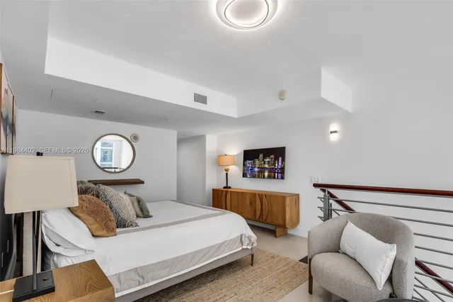 $3,200 | 41 Southeast 5th Street, Unit 1112, Miami, FL 33131