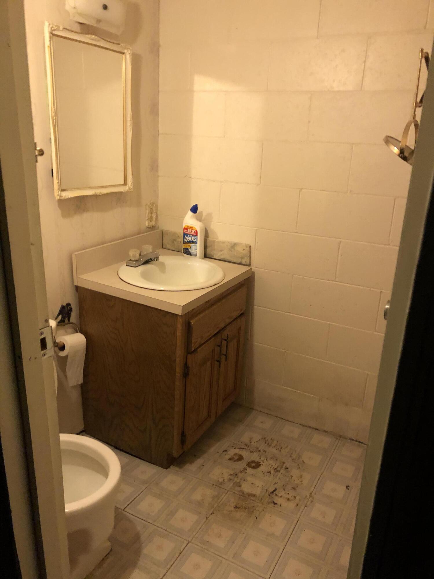 2327 Heights Ravenna Road Muskegon, MI 49444 - Photo 20 of 26 03908F2B-020B-49EB-BC80-2FD9F6F1E8DC