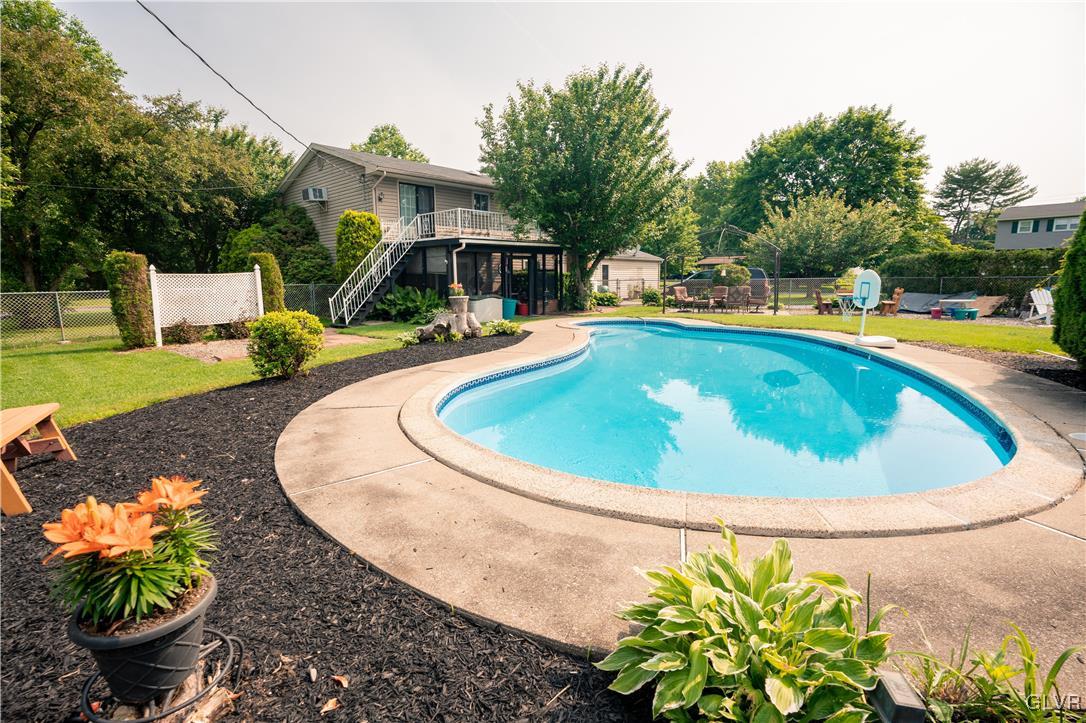 3046 Rambeau Road Bethlehem, PA 18020 - Photo 3 of 31 Gallery Image 3