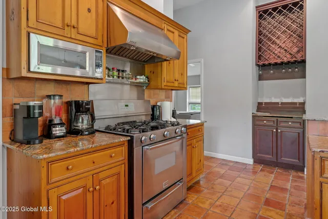 $1,999,900 | 380-382 Lape Road, Schodack, NY 12123