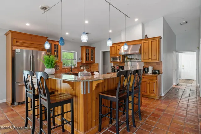 $1,999,900 | 380-382 Lape Road, Schodack, NY 12123