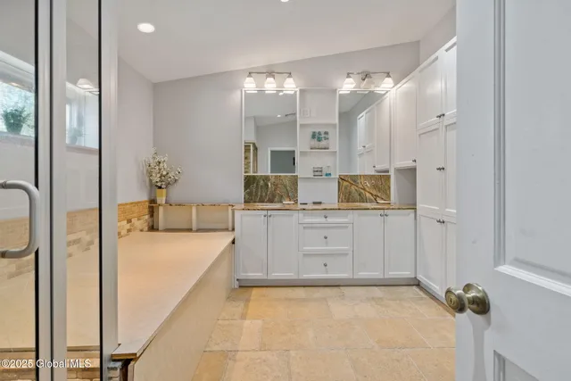 $1,999,900 | 380-382 Lape Road, Schodack, NY 12123