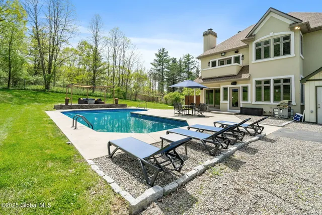 $1,999,900 | 380-382 Lape Road, Schodack, NY 12123