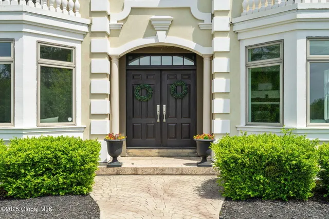 $1,999,900 | 380-382 Lape Road, Schodack, NY 12123