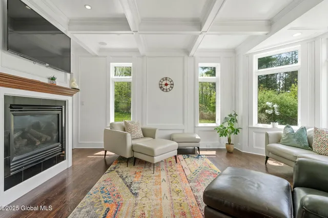 $1,999,900 | 380-382 Lape Road, Schodack, NY 12123