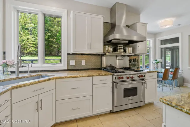 $1,999,900 | 380-382 Lape Road, Schodack, NY 12123