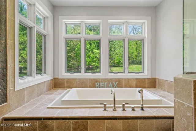 $1,999,900 | 380-382 Lape Road, Schodack, NY 12123