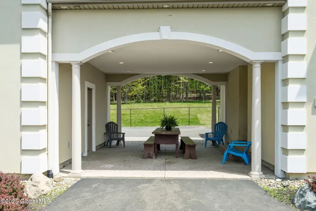 $1,999,900 | 380-382 Lape Road, Schodack, NY 12123