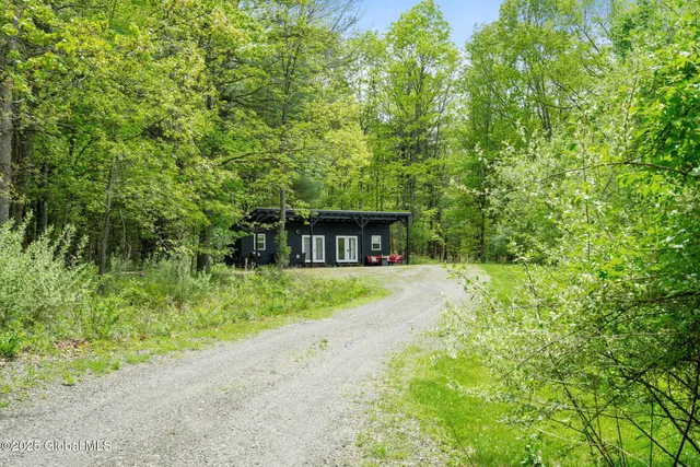 $1,999,900 | 380-382 Lape Road, Schodack, NY 12123