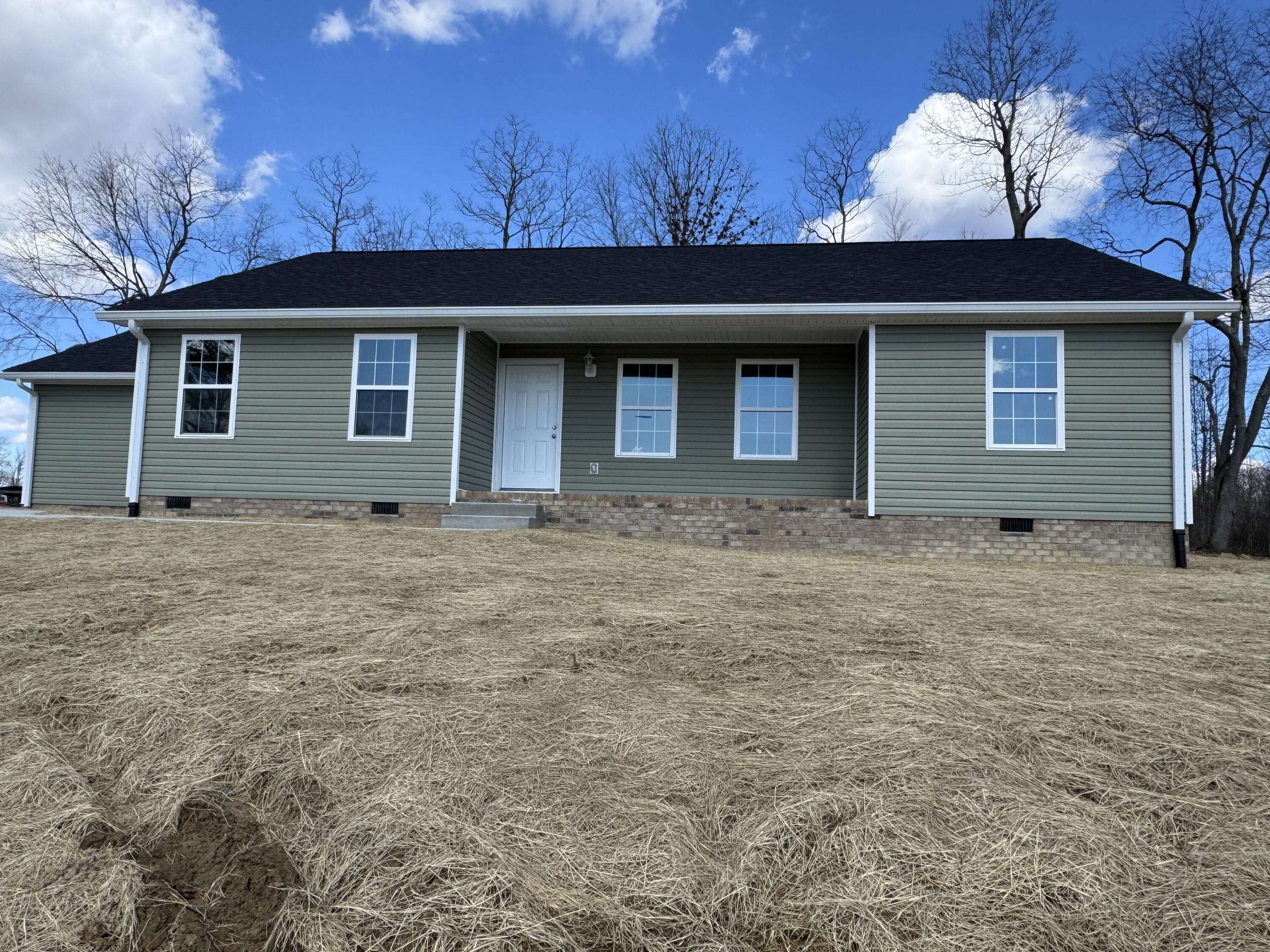 218 Little Acres Road Lily, KY 40740 - Photo 3 of 24 IMG_9710
