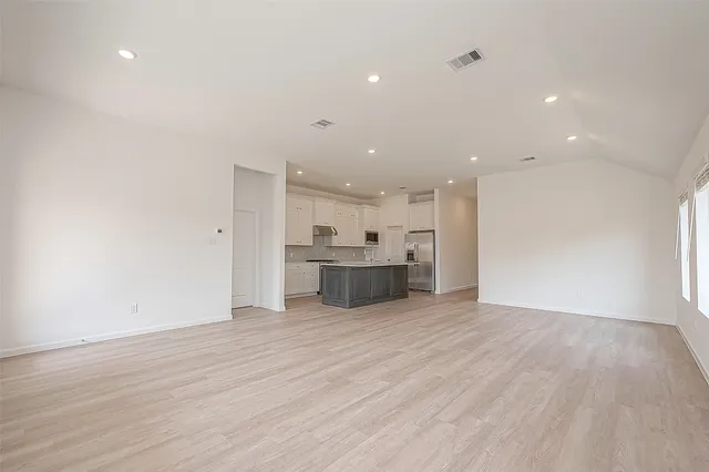 $2,350 | 27023 Wandering Glen Lane, Katy, TX 77493