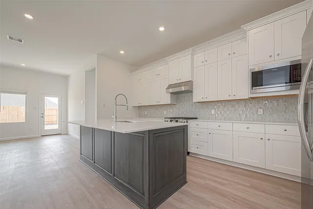 $2,350 | 27023 Wandering Glen Lane, Katy, TX 77493