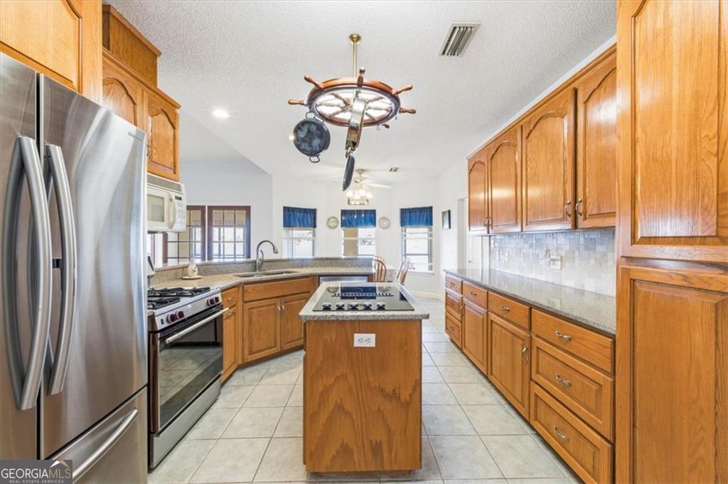 2127 Charing Brunswick, GA 31525 - Photo 19 of 54