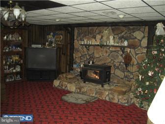 311 Jericho Road Quinton, NJ 08079 - Photo 6 of 12 Family Room