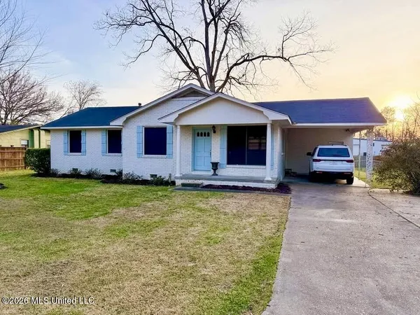 $169,500 | 104 Catalpa Drive, Natchez, MS 39120
