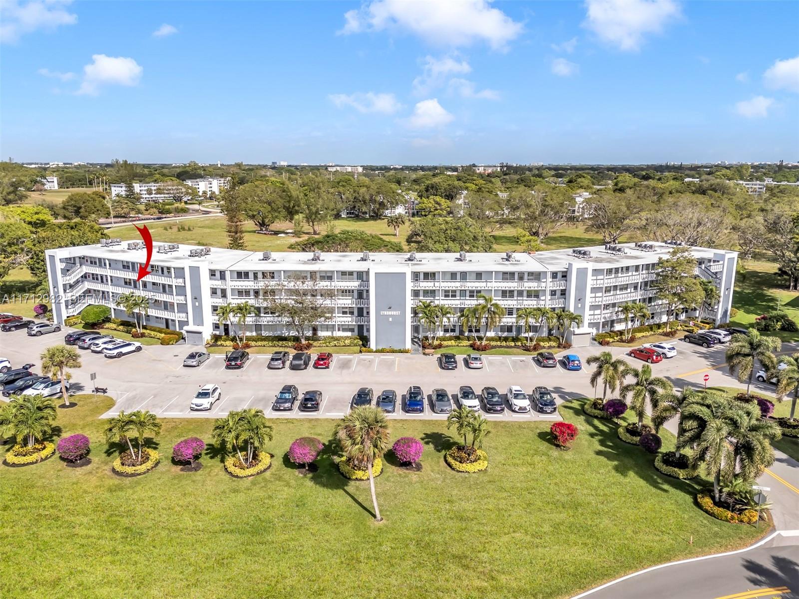 3003 Lyndhurst H, Unit 3003 Deerfield Beach, FL 33442 - Photo 4 of 37