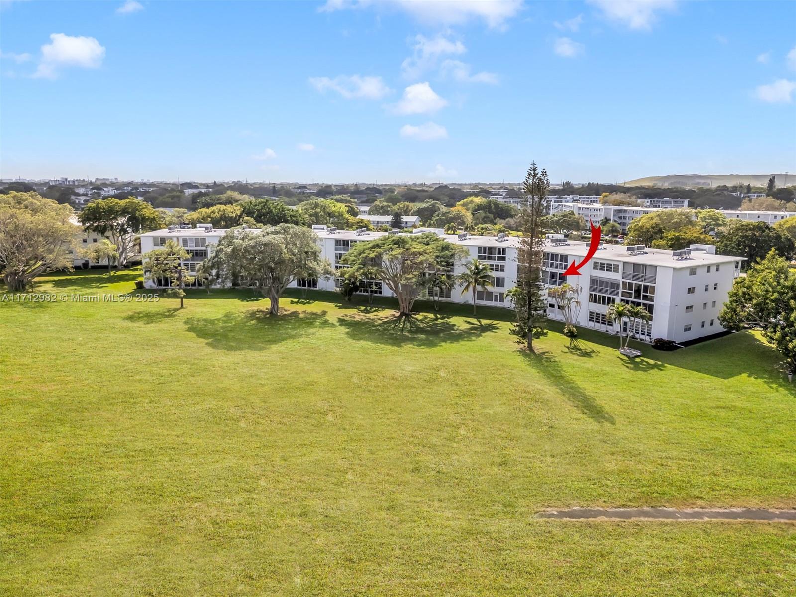 3003 Lyndhurst H, Unit 3003 Deerfield Beach, FL 33442 - Photo 5 of 37