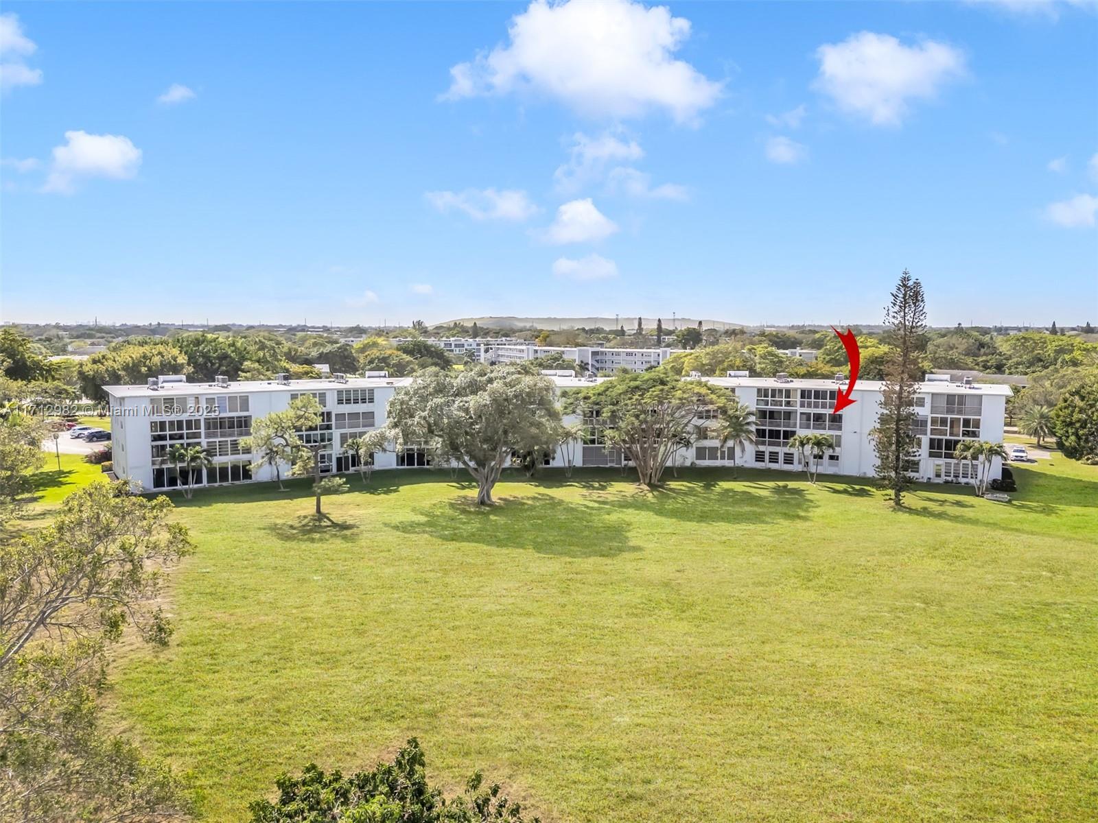 3003 Lyndhurst H, Unit 3003 Deerfield Beach, FL 33442 - Photo 6 of 37