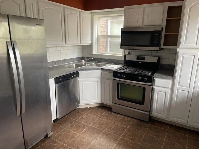 $312,000 | 4808 South Dorchester Avenue, Unit 3N, Chicago, IL 60615