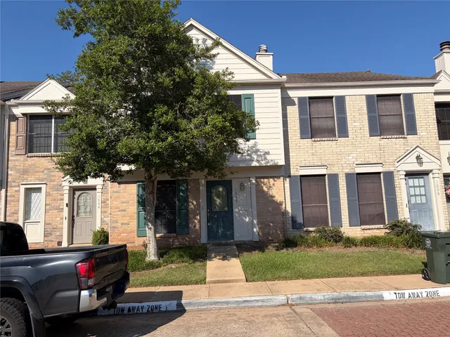 $1,900 | 2810 Grants Lake Boulevard, Unit 1005, Sugar Land, TX 77479