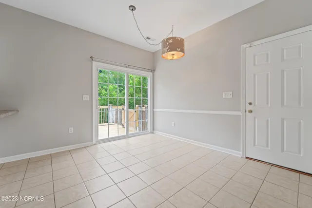 $1,795 | 105 Bridgeway Court, Jacksonville, NC 28540