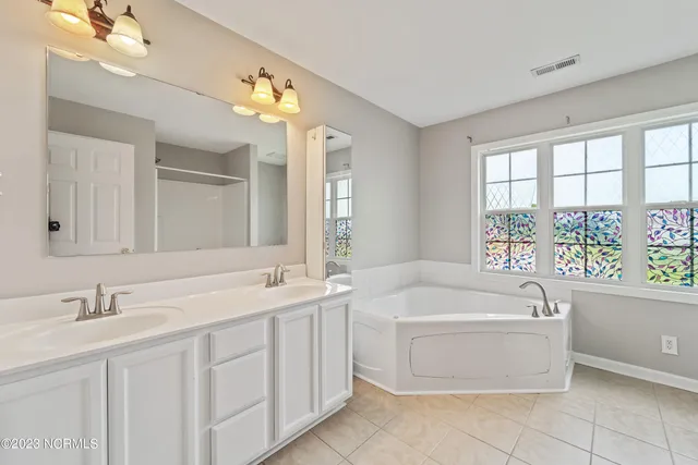 $1,795 | 105 Bridgeway Court, Jacksonville, NC 28540