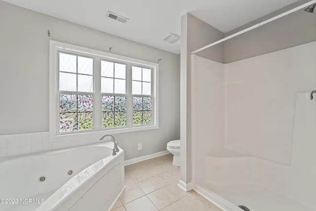 $1,795 | 105 Bridgeway Court, Jacksonville, NC 28540