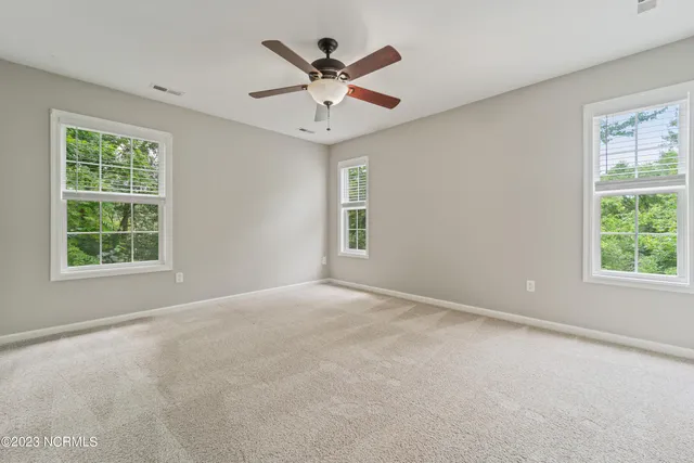 $1,795 | 105 Bridgeway Court, Jacksonville, NC 28540