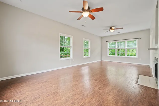 $1,795 | 105 Bridgeway Court, Jacksonville, NC 28540