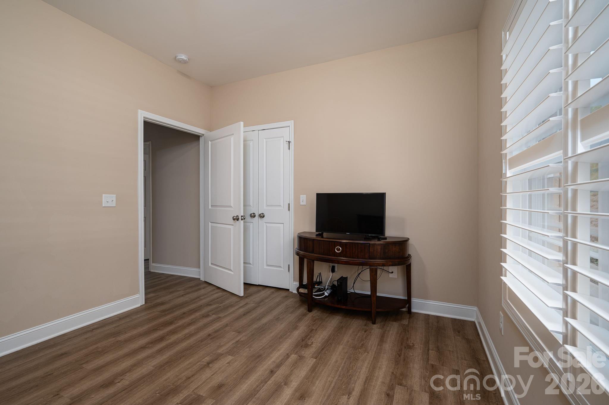 201-t R T R Harris Drive Shelby, NC 28150 - Photo 22 of 25 a view of living room with furniture and flat screen tv
