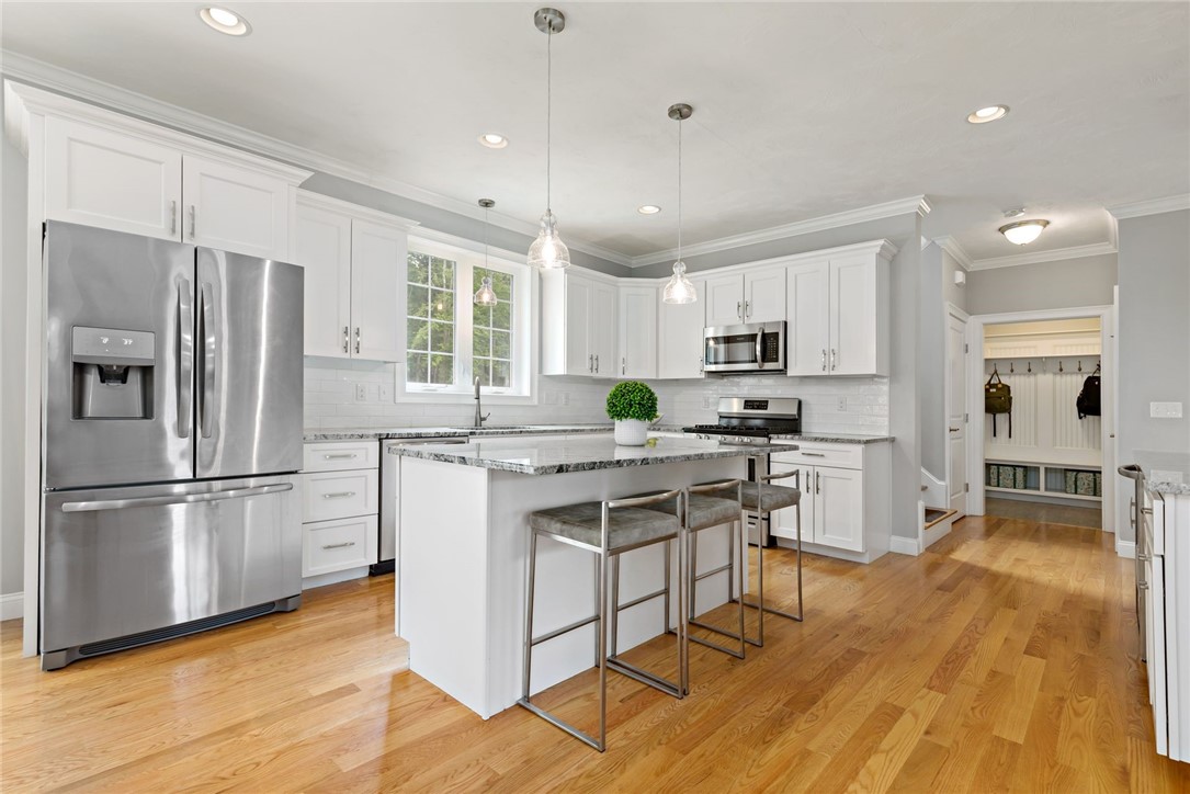 44 Lantern Road Lincoln, RI 02865 - Photo 15 of 50 Gallery Image 15
