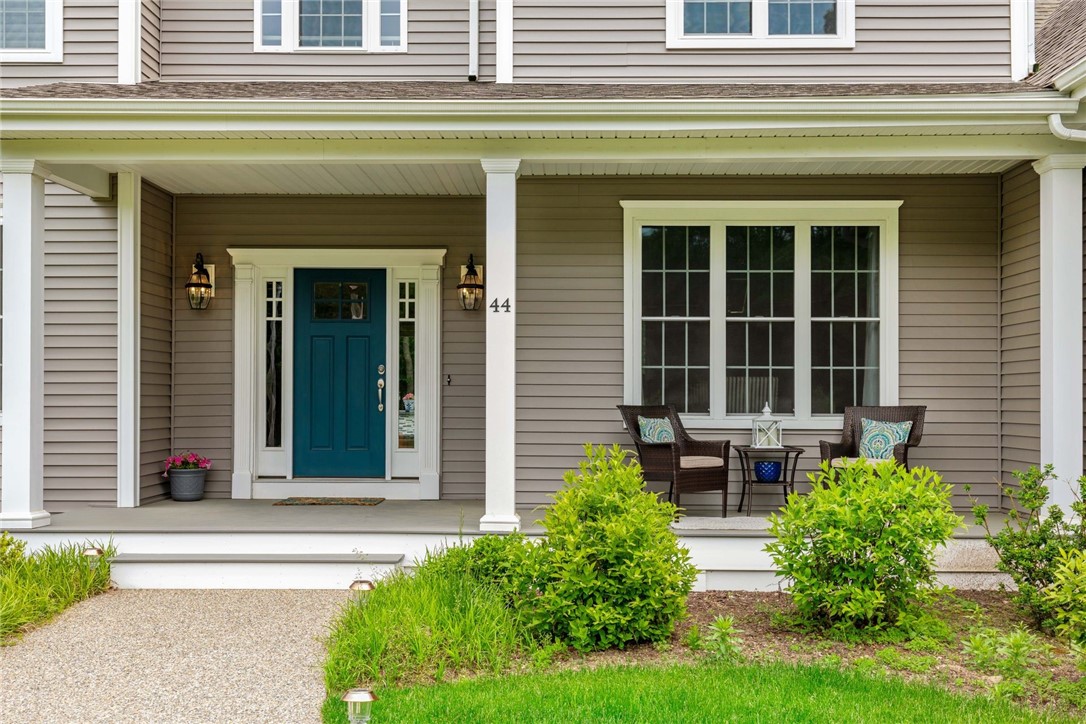 44 Lantern Road Lincoln, RI 02865 - Photo 7 of 50 Front entry and porch.