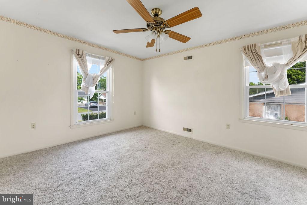 114 Williamson Road Winchester, VA 22602 - Photo 23 of 32