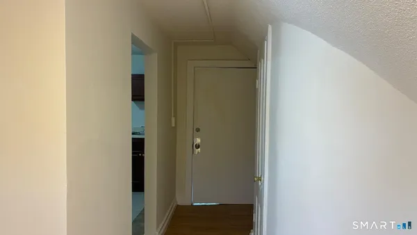 $1,250 | 54 North Avenue, Unit 3, Meriden, CT 06451