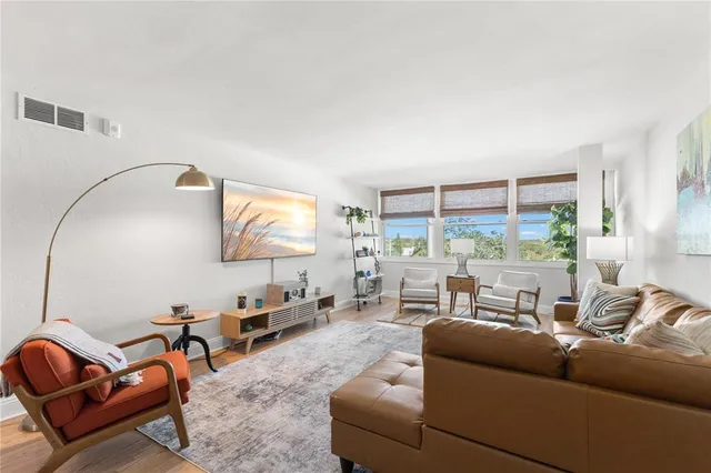 $184,900 | 841 4th Avenue North, Unit 53, St. Petersburg, FL 33701