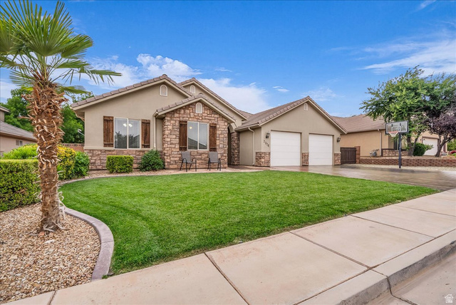 2376 2160 E Street St. George, UT 84790 - Photo 3 of 21